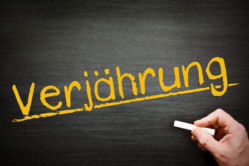 Foto: Verjährung auf Tafel geschrieben